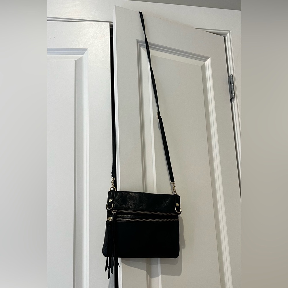 Black crossbody leather bag